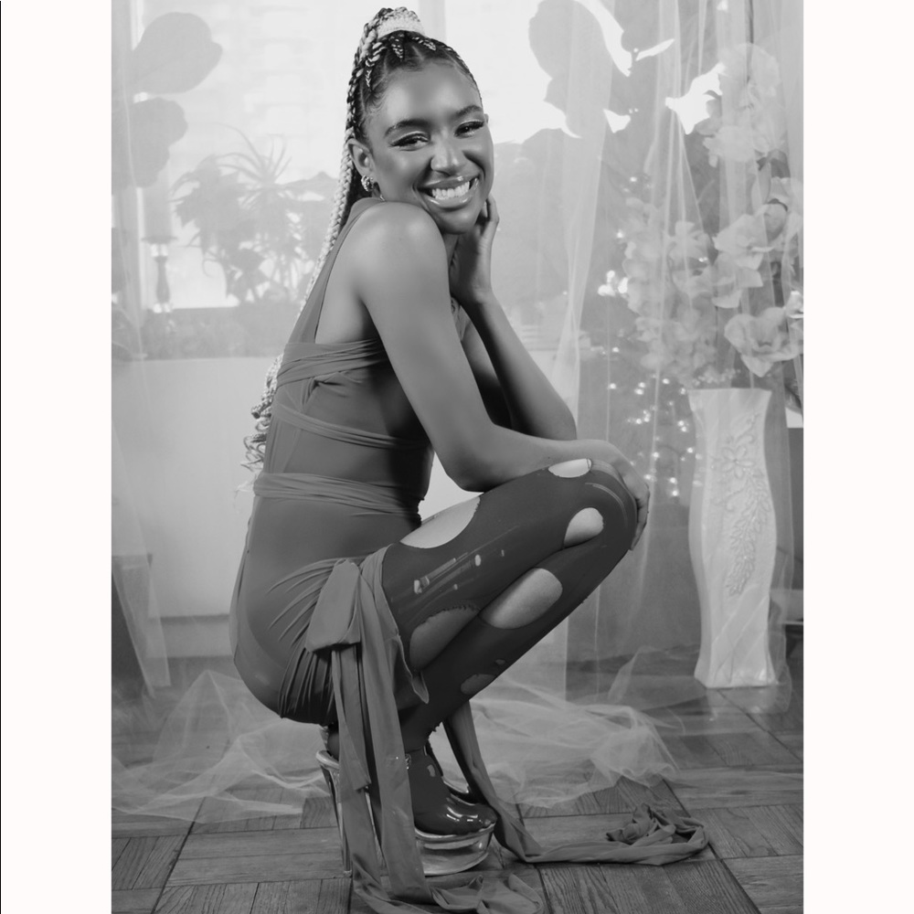 Meet your Posher, Angelique